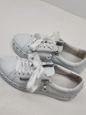 Kennel & Schmenger White Leather Low-Top Sneakers with Satin Ribbon Laces Sz 5.5